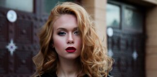 7 Ways to Get Full and Voluminous Hair