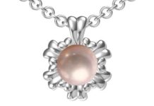 pearl pendant