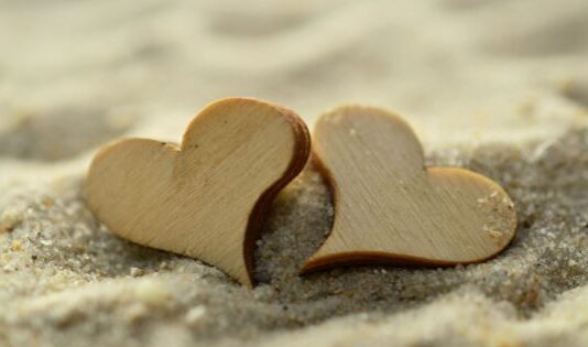 9 Beautiful Ways How to Approach A Girl You Love