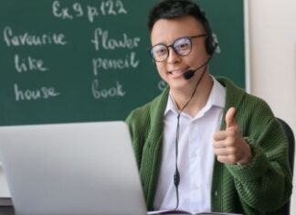 How to Choose the Best English Speaking Course Online English tutor online