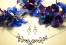 Flower jewellery