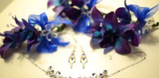 Flower jewellery