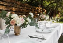 7 Tips for a Beautiful Guest Book Sign-In Wedding Table