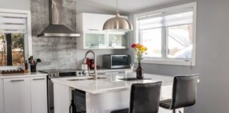 How to Decorate Your Kitchen Island