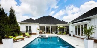 5 Reasons Cleaning Your Pool Regularly is Important