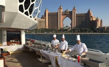 Why Lotus Mega Yacht is so Famous for Dinner in Dubai Marina? lotus mega yacht