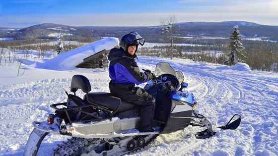 How a Snowmobile Can be Convenient for Some This Winter