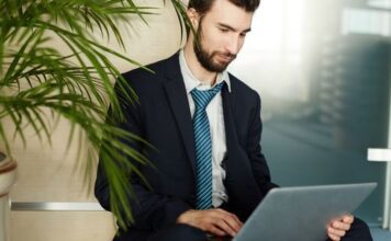 Employee Benefits to Look For When Job Hunting Employee Benefits to Look For When Job Hunting