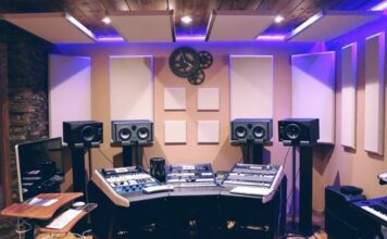 10 Tips to Help You Put Together Your Own Recording Studio 10 Tips to Help You Put Together Your Own Recording Studio