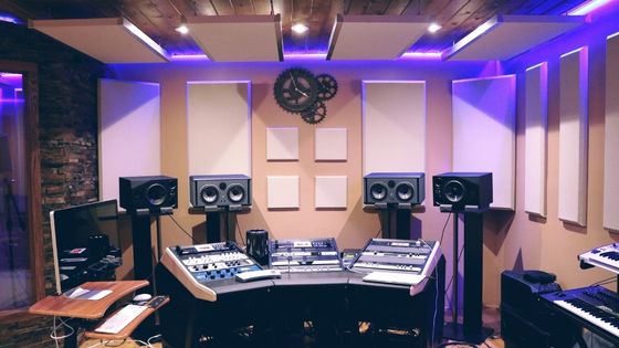 10 Tips to Help You Put Together Your Own Recording Studio