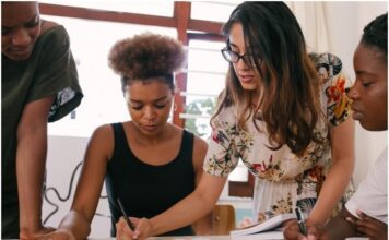 The Best Way To Create A B2B Brand Strategy