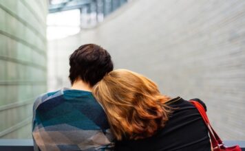 How to Help a Loved One Battling Addiction
